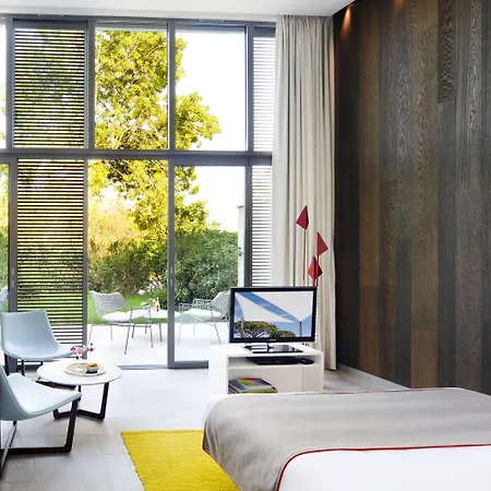 Sezz Hotel