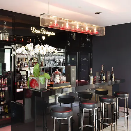 セズ サン トロペ 5* サントロペ